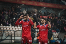 UMA MÃO CHEIA PARA A HISTÓRIA